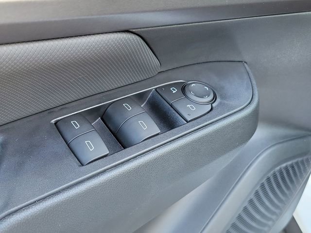 Certified 2025 Chevrolet Equinox EV LT image 19