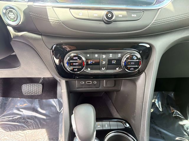 Used 2023 Buick Encore GX Select w/ Sport Touring Package image 25