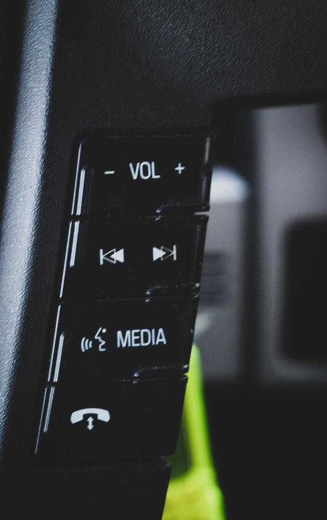 Used 2013 Ford F150 Lariat w/ Lariat Chrome Pkg image 12