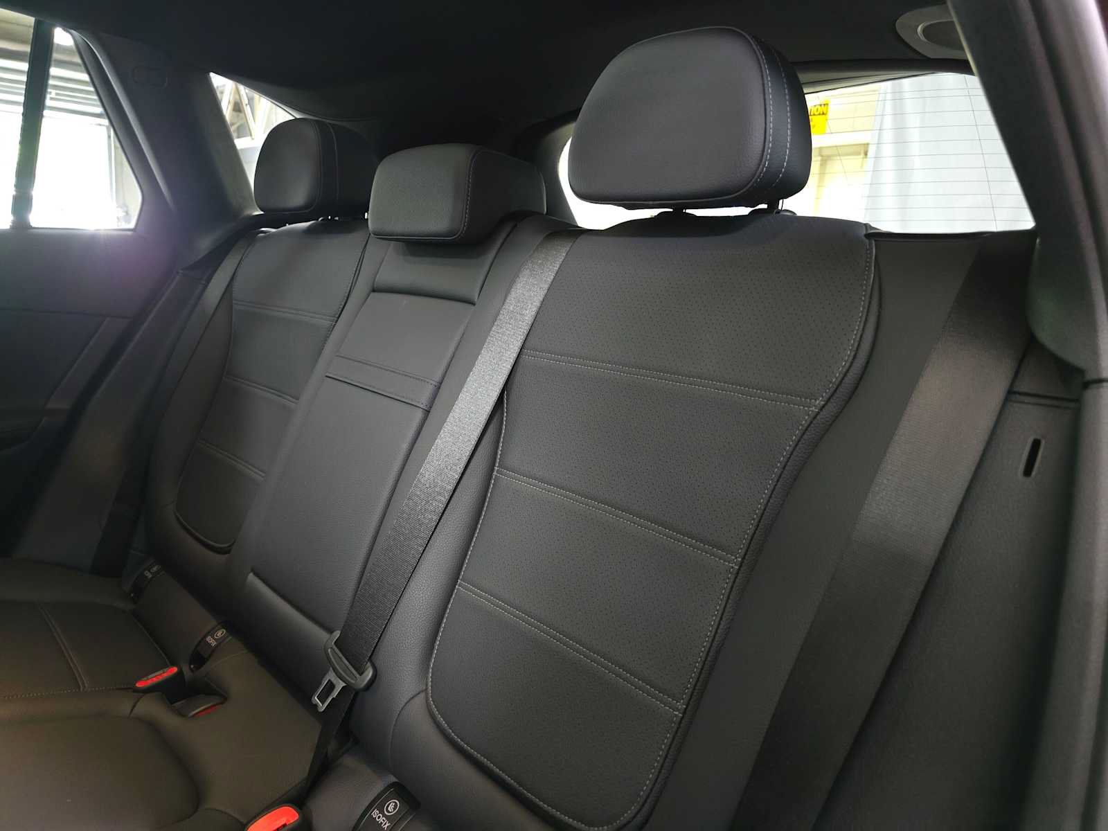 Used 2026 Mercedes-Benz GLC 300 4MATIC image 19
