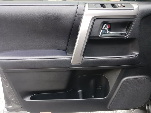 Used 2022 Toyota 4Runner SR5 Premium w/ Moonroof Package AWD/4WD image 28