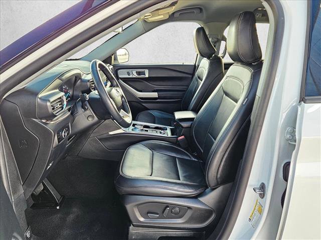 Used 2023 Ford Explorer Limited w/ Equipment Group 301A image 16