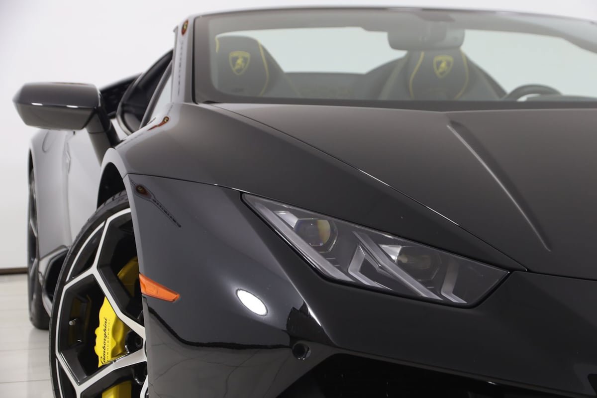 Used 2023 Lamborghini Huracan EVO RWD image 25