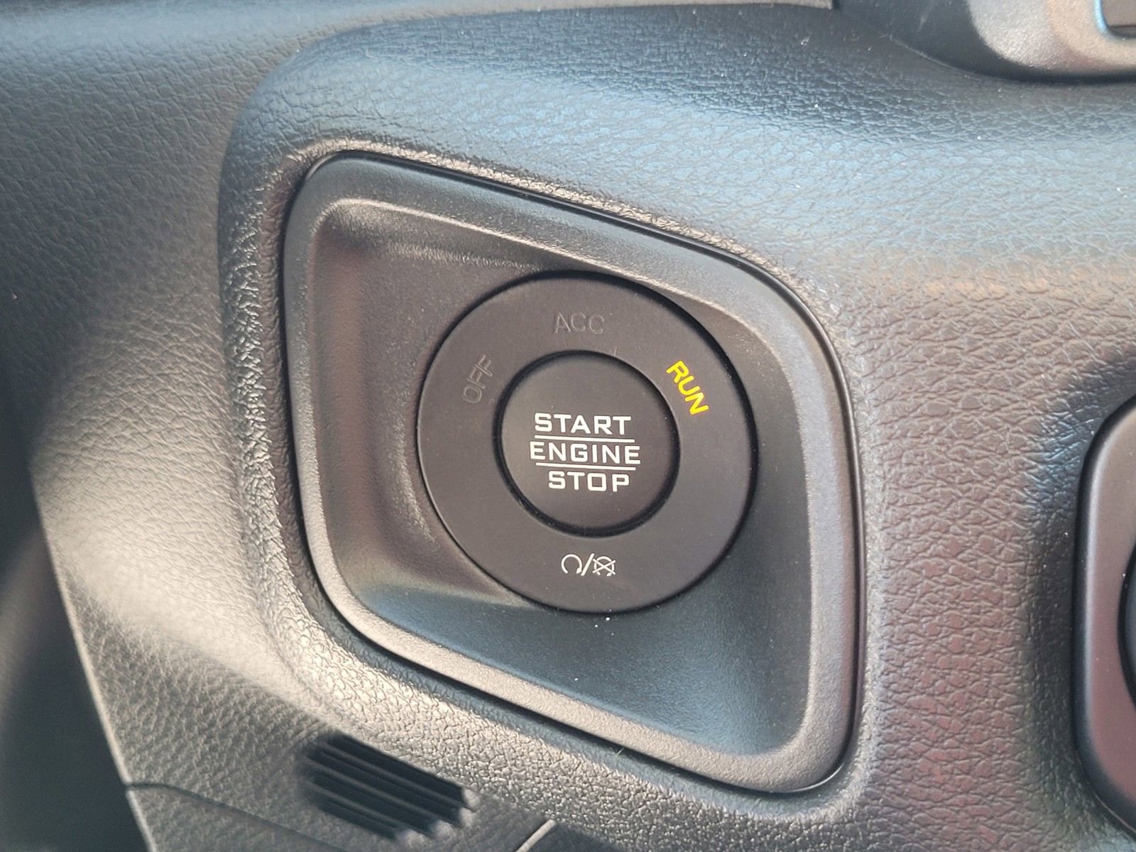 New 2026 Jeep Gladiator Sport image 19