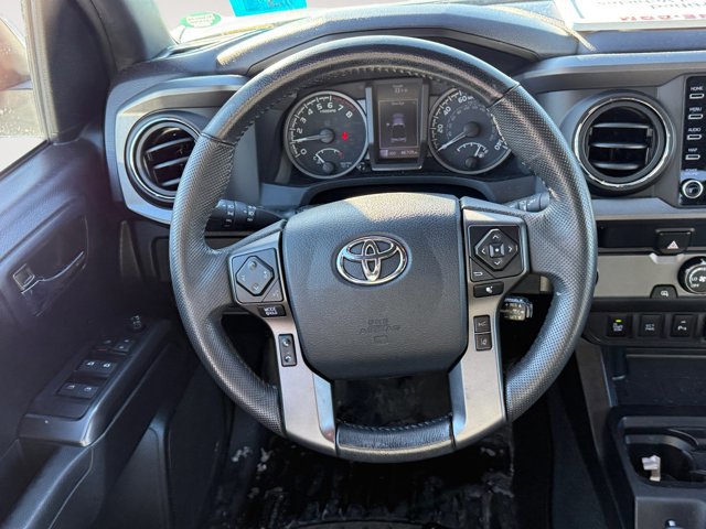 Used 2020 Toyota Tacoma TRD Sport image 28