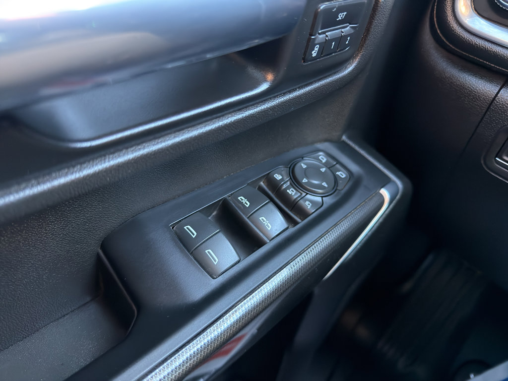 Used 2022 GMC Sierra 2500 AT4 image 20