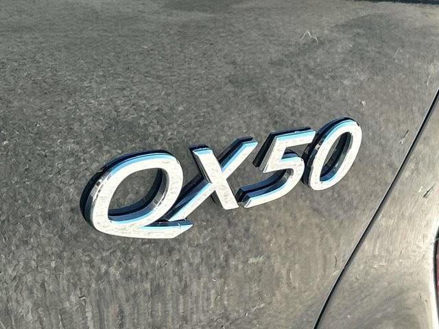 Used 2025 INFINITI QX50 Pure AWD/4WD image 11