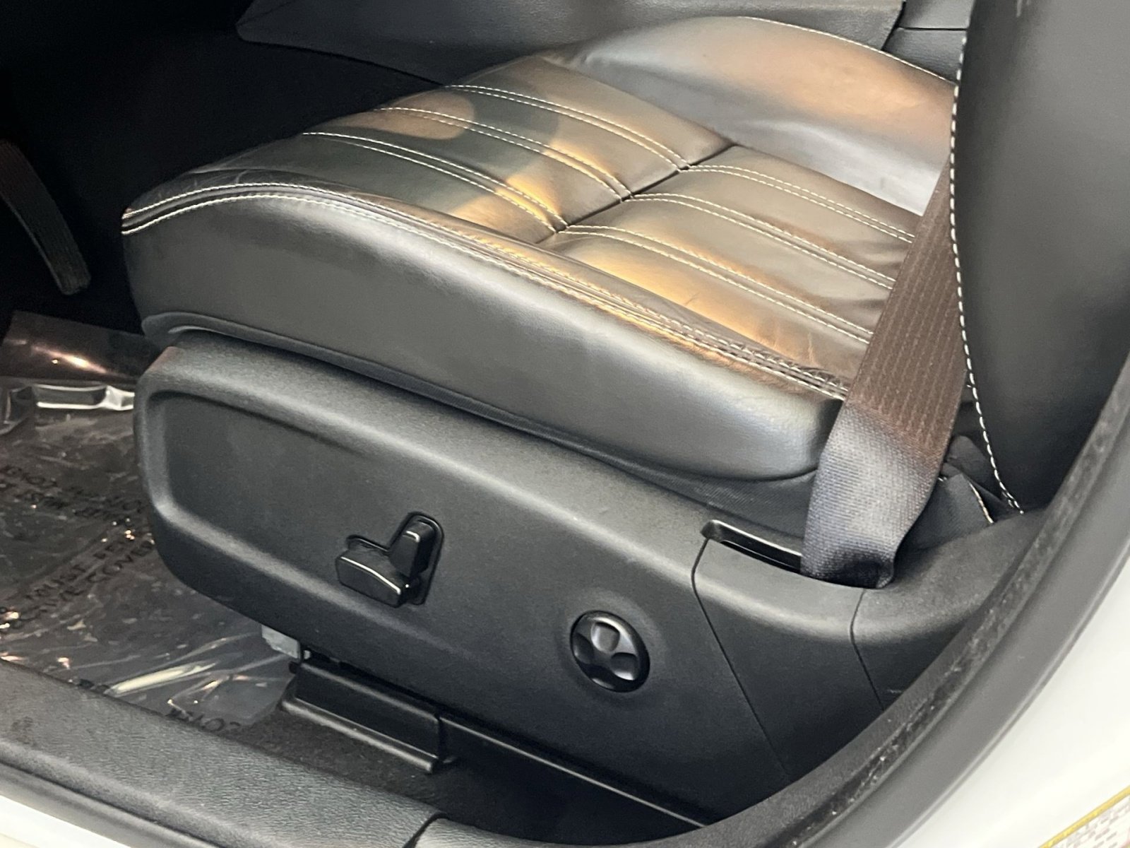 Used 2019 Chrysler 300 S w/ 300S Premium Group image 12