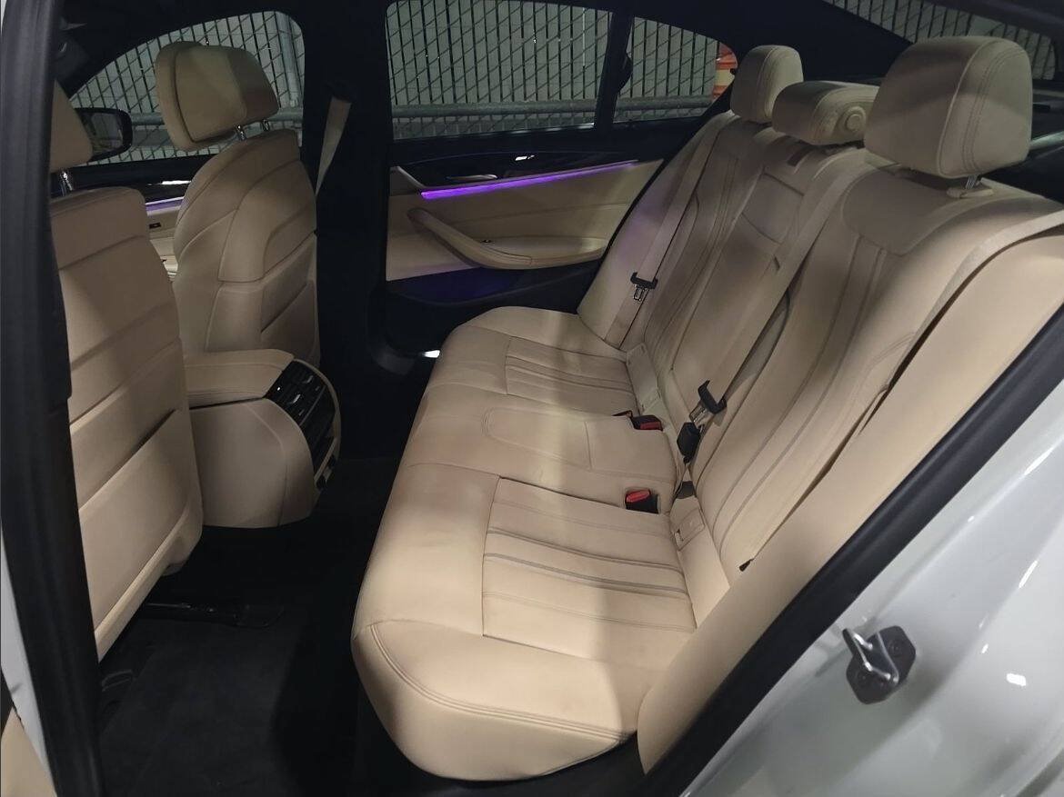 Used 2018 BMW 540i w/ Premium Package RWD image 5