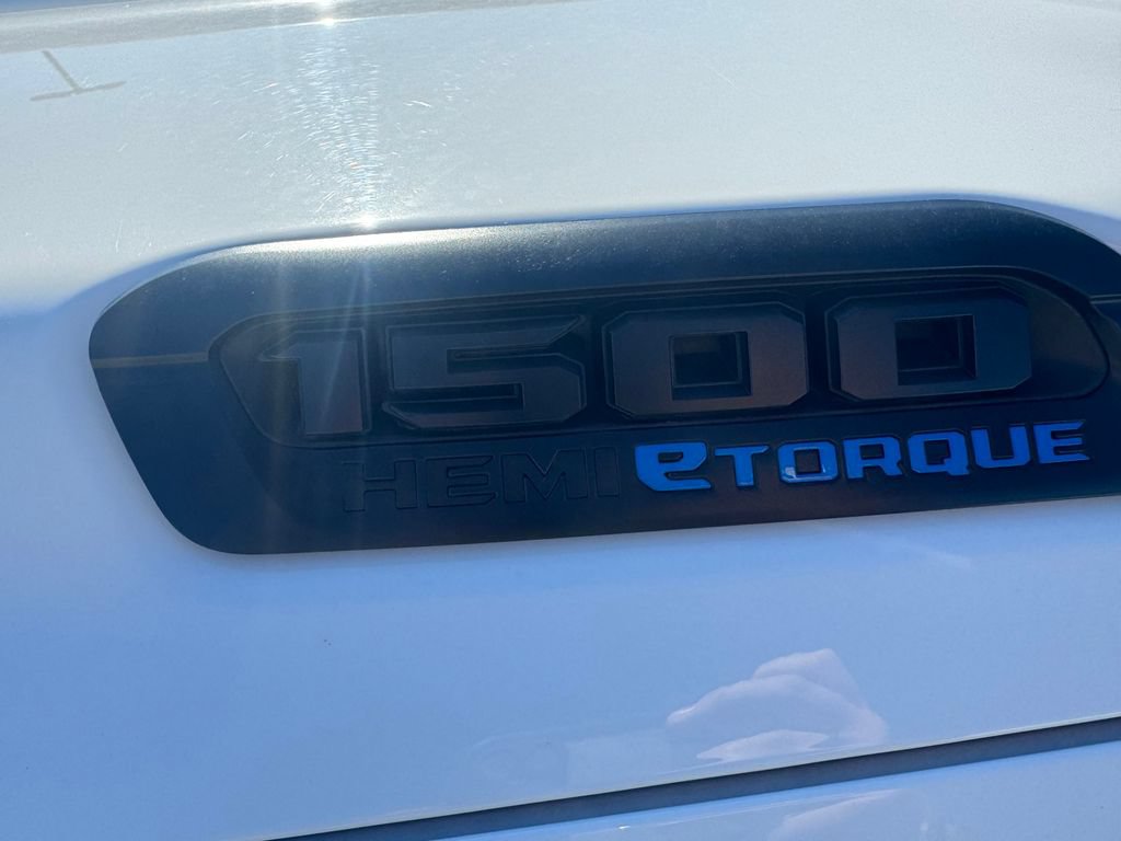 Used 2023 RAM 1500 Big Horn AWD/4WD image 10