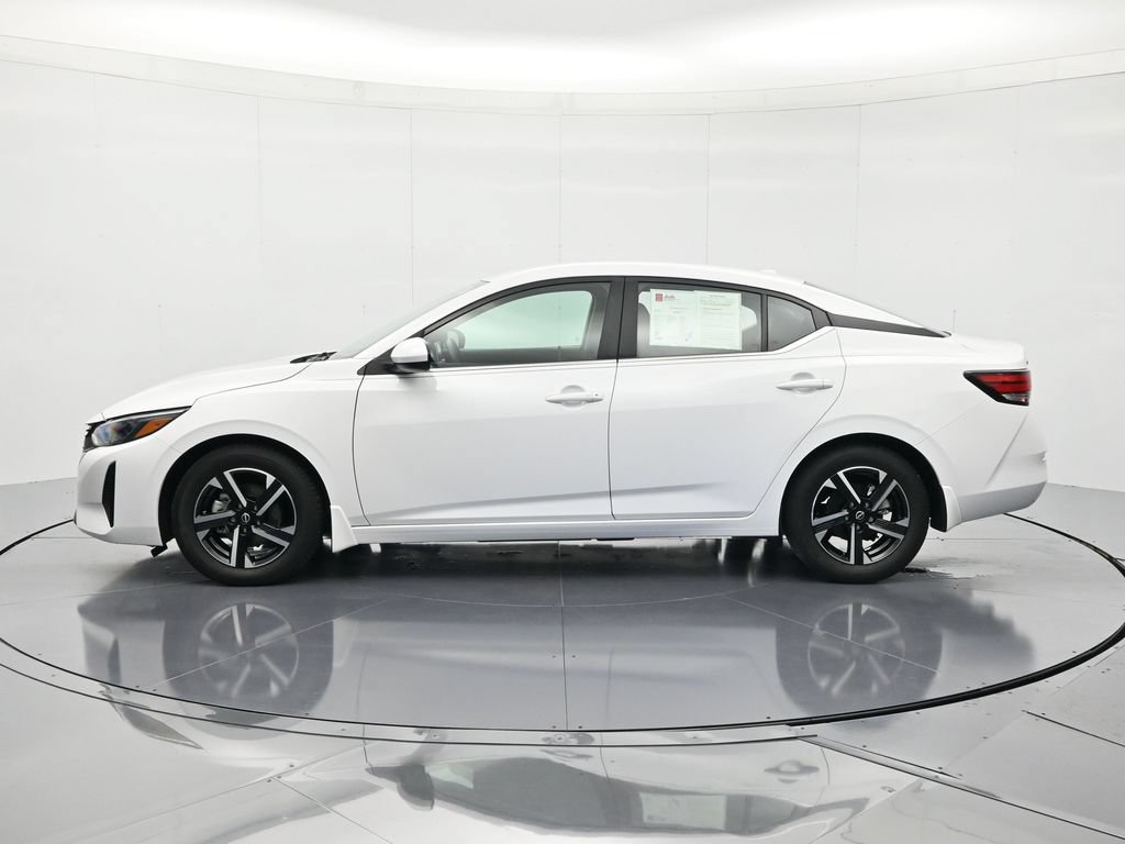 Used 2024 Nissan Sentra SV FWD image 8