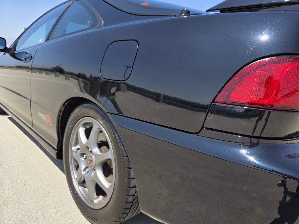 Used 2001 Acura Integra Type R FWD image 16