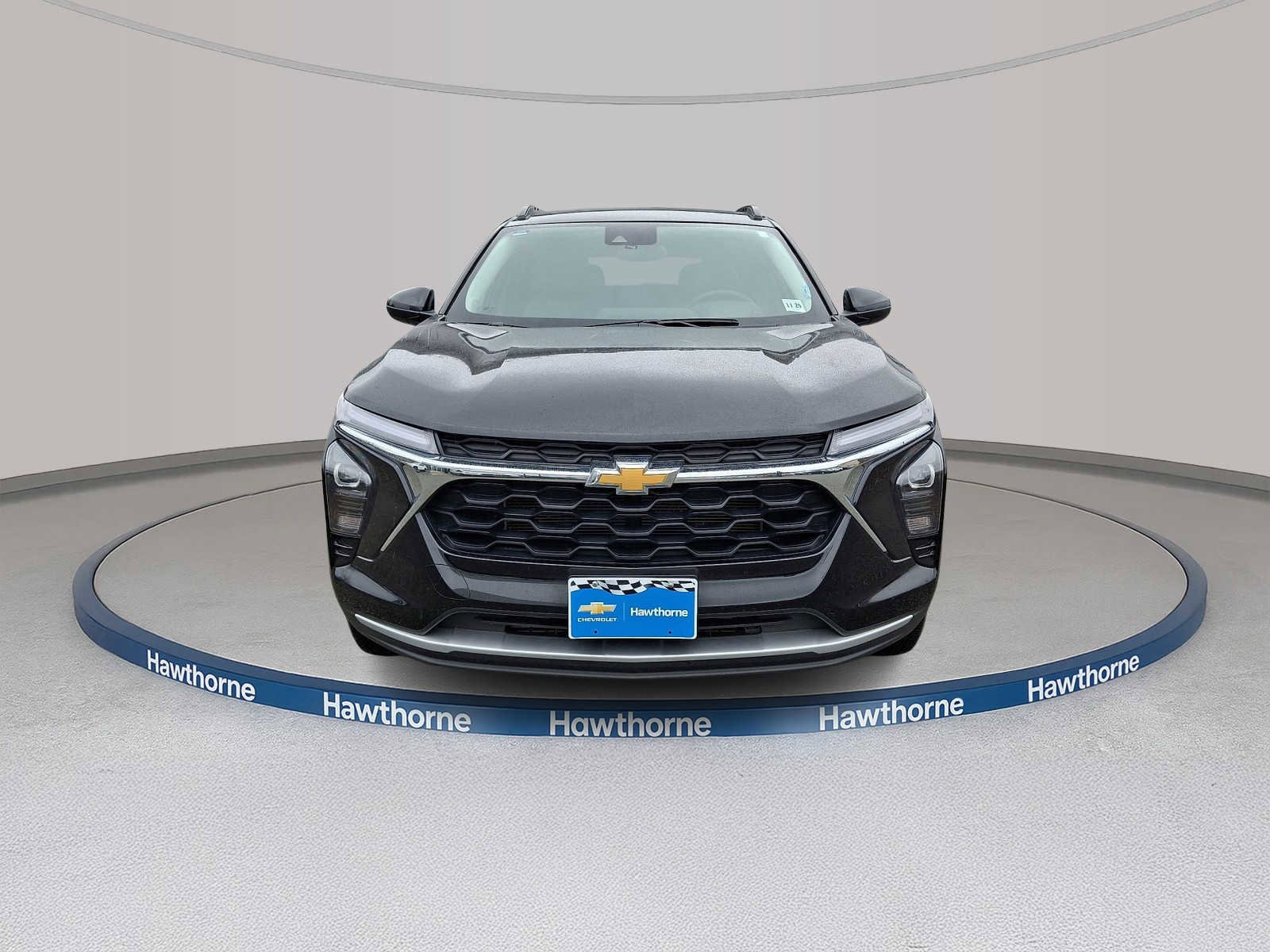 Used 2025 Chevrolet Trax LT w/ Driver Confidence Package image 2