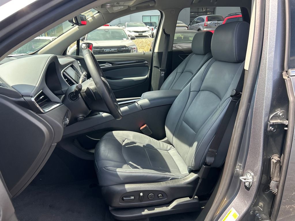 Used 2020 Buick Enclave Premium w/ Surround and Sites Package image 15