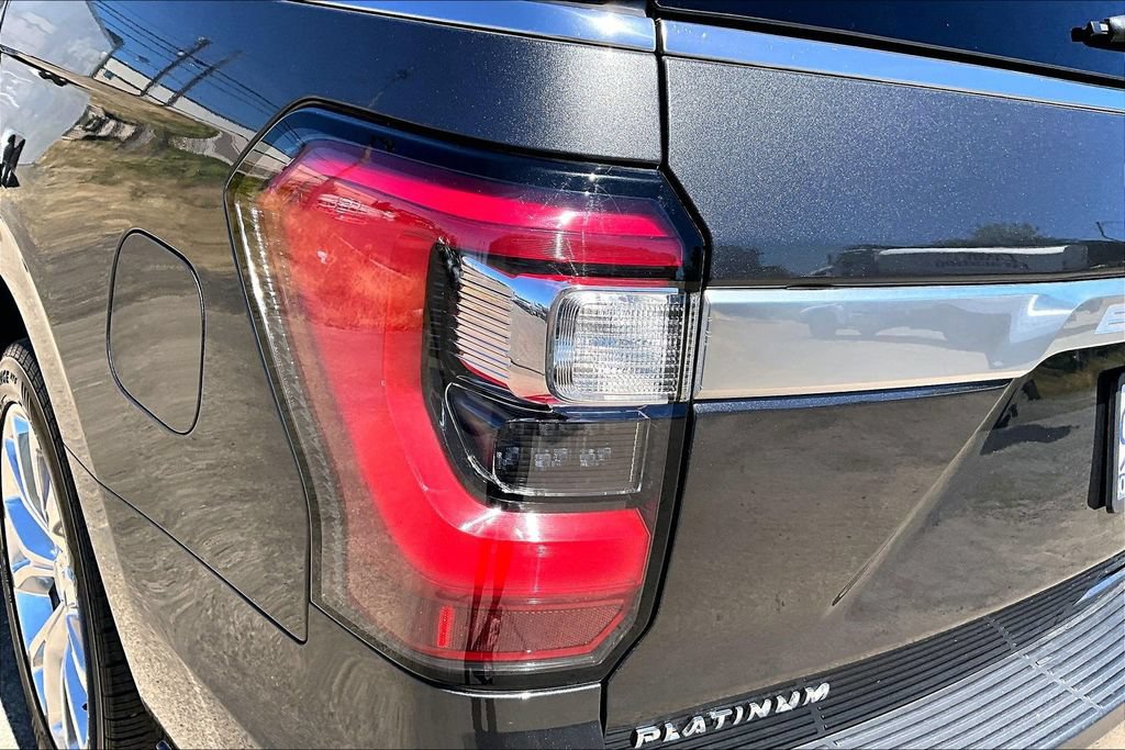 Used 2019 Ford Expedition Platinum AWD/4WD image 25
