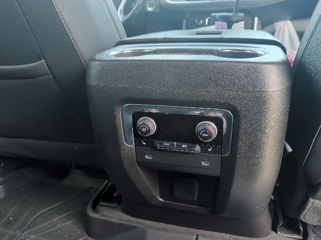 Used 2023 Chevrolet Suburban Premier AWD/4WD image 11