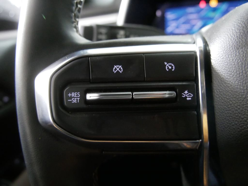 Used 2023 GMC Canyon Denali image 19