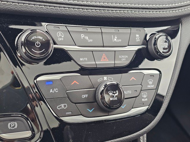 New 2026 Chrysler Pacifica Limited FWD image 35