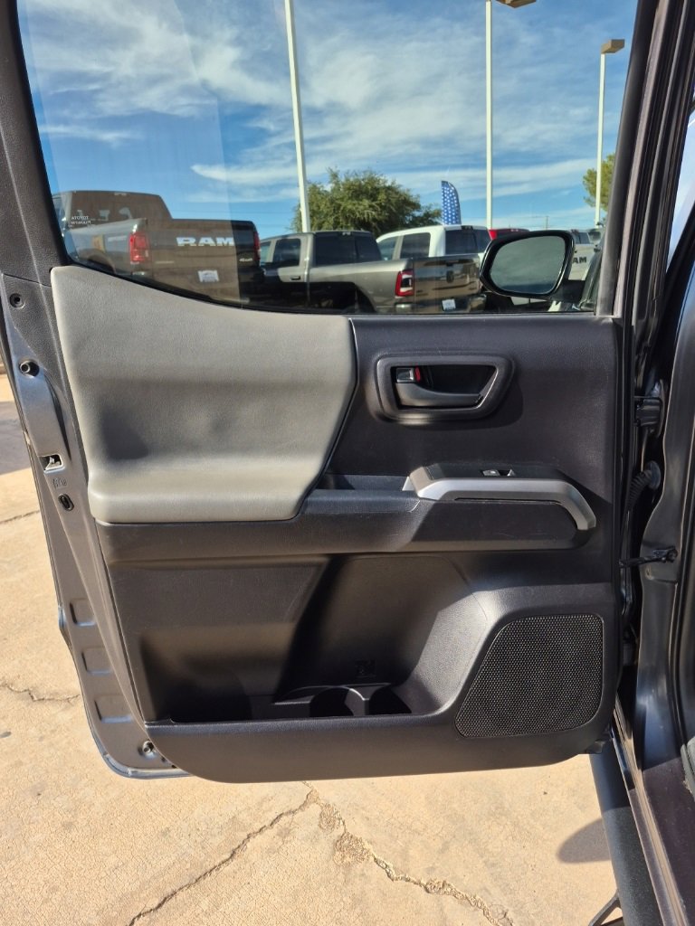 Used 2021 Toyota Tacoma 2WD Double Cab image 15