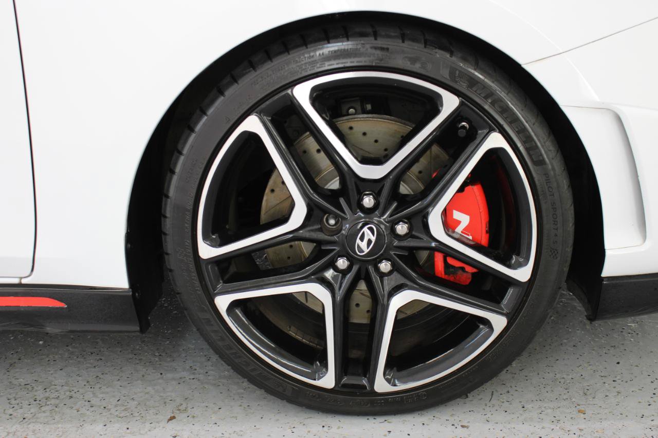 Used 2020 Hyundai Veloster N w/ Performance Package FWD image 40