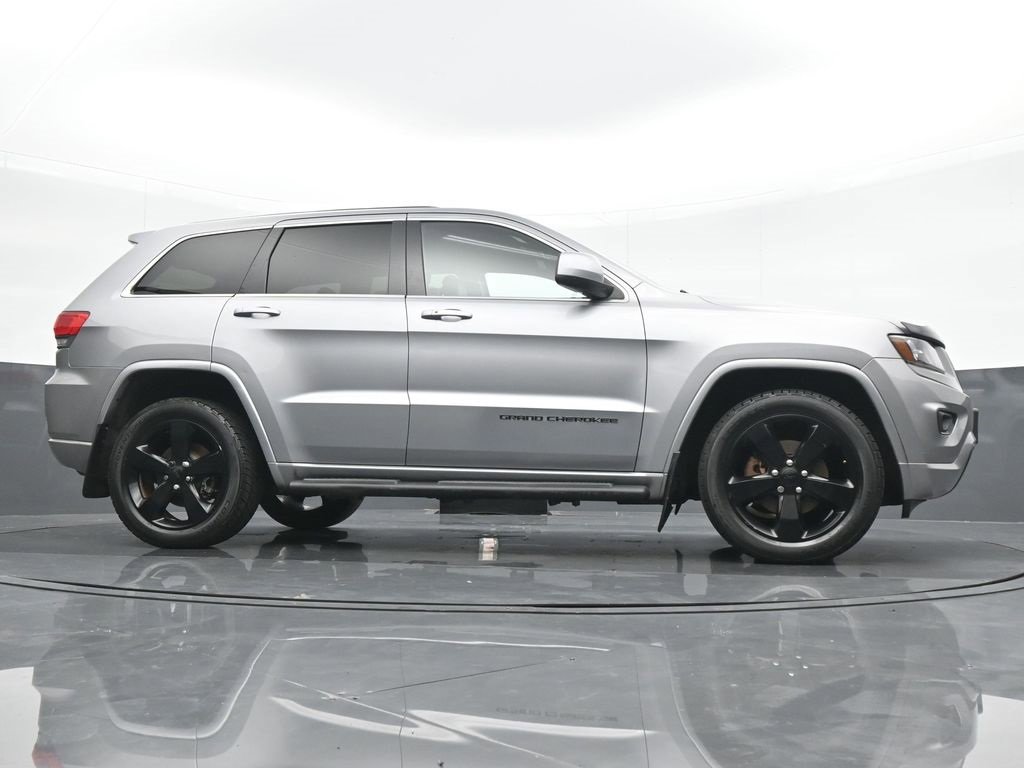 Used 2014 Jeep Grand Cherokee Altitude image 22