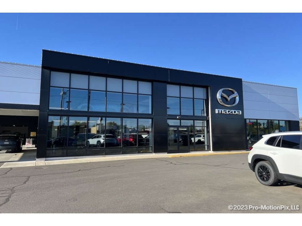 Used 2016 MAZDA MX-5 Miata Club RWD image 5