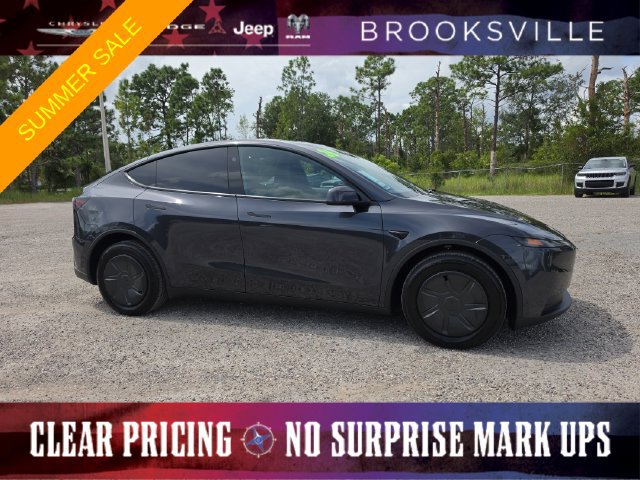 Used 2026 Tesla Model Y 2WD image 1