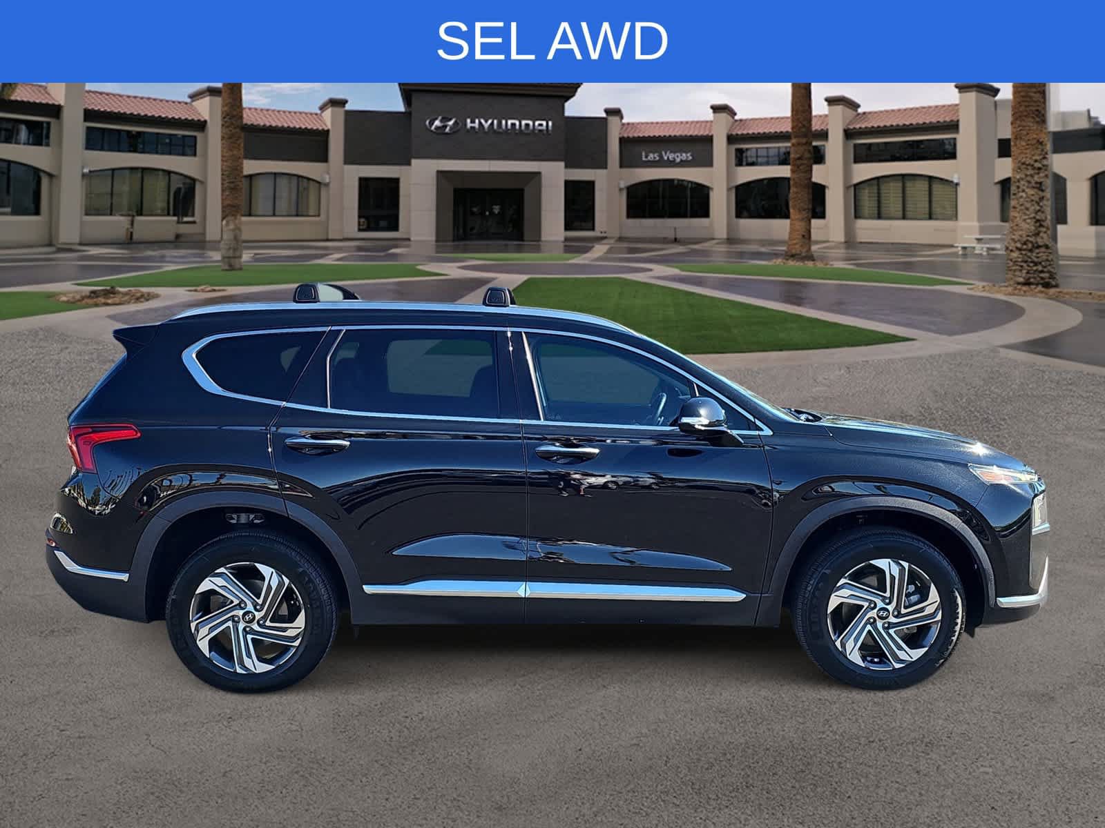 Used 2022 Hyundai Santa Fe SEL w/ Convenience + Premium Package AWD/4WD image 4