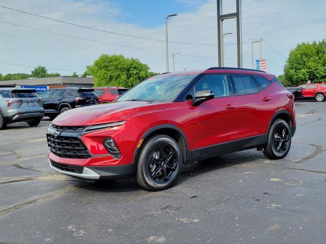 Used 2024 Chevrolet Blazer LT w/ Midnight/Sport Edition FWD image 4