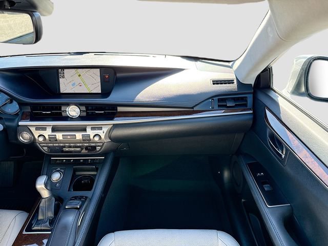Used 2017 Lexus ES 350 image 18