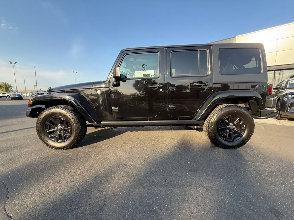 Used 2016 Jeep Wrangler Unlimited Sahara AWD/4WD image 7