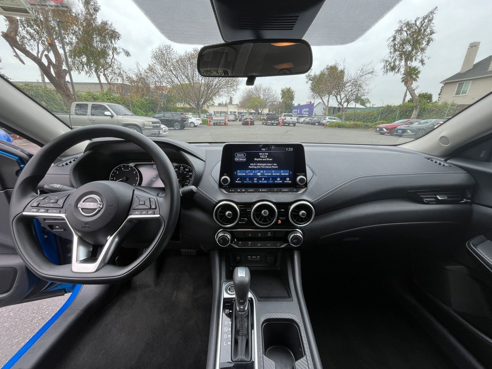 Used 2025 Nissan Sentra SV FWD image 31