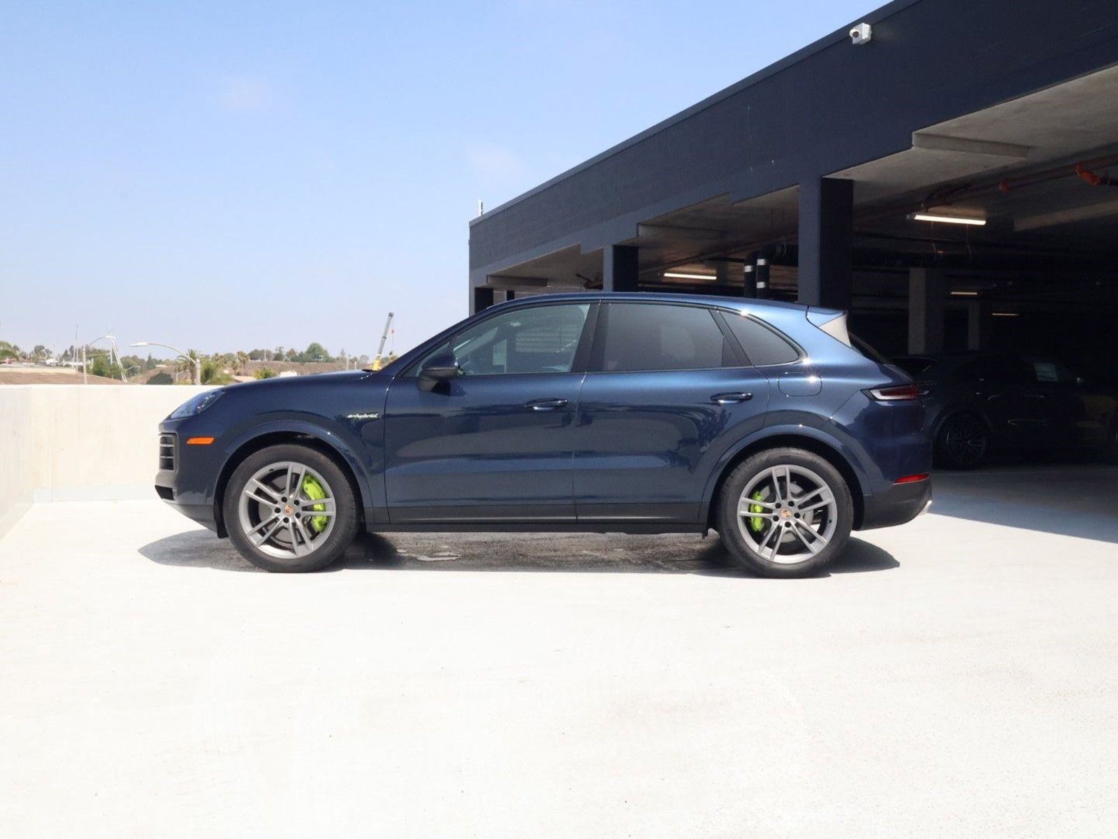 Certified 2026 Porsche Cayenne E-Hybrid w/ Premium Package Plus AWD/4WD video 2