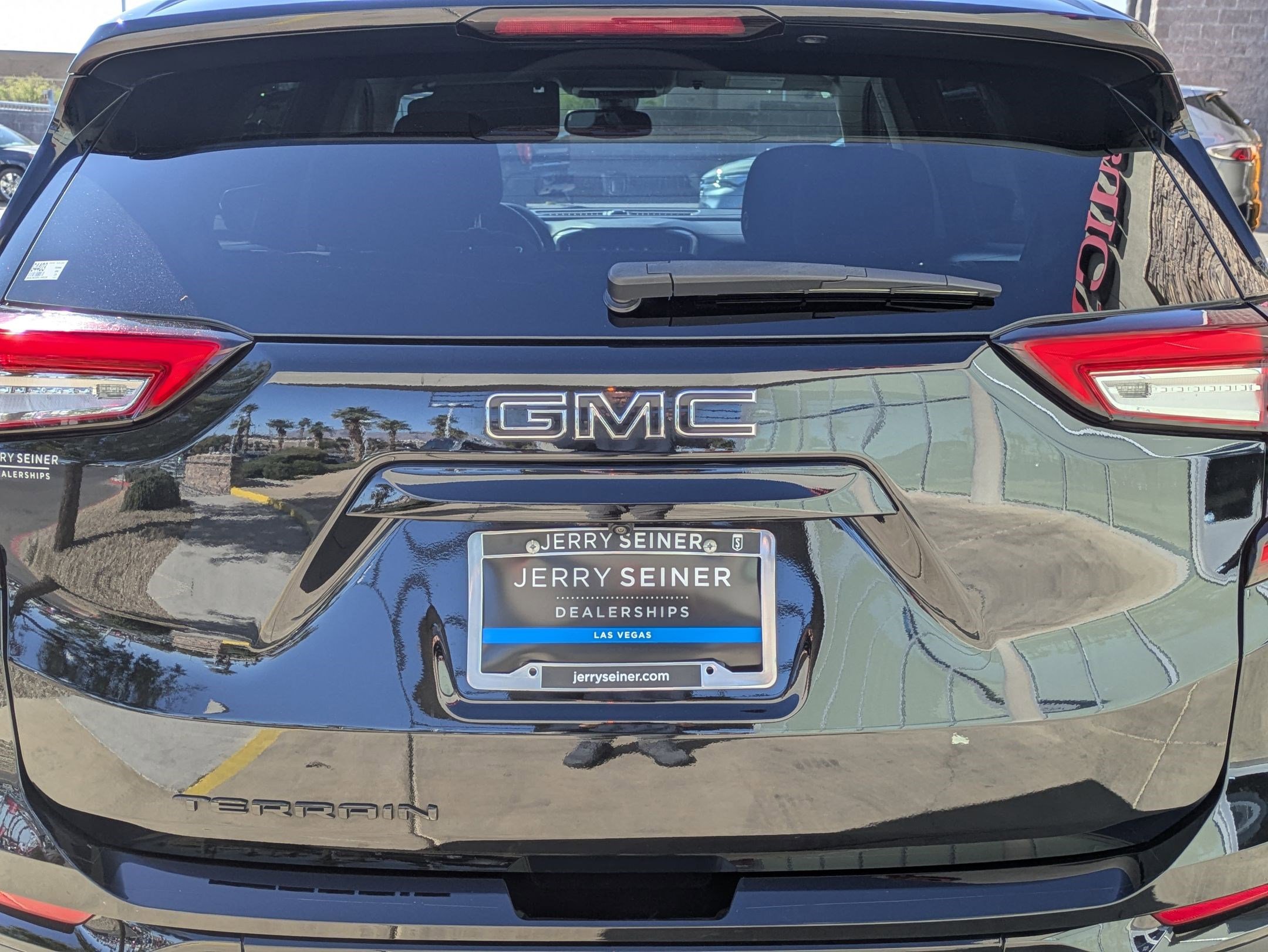 Certified 2023 GMC Terrain SLE w/ Elevation Edition image 13