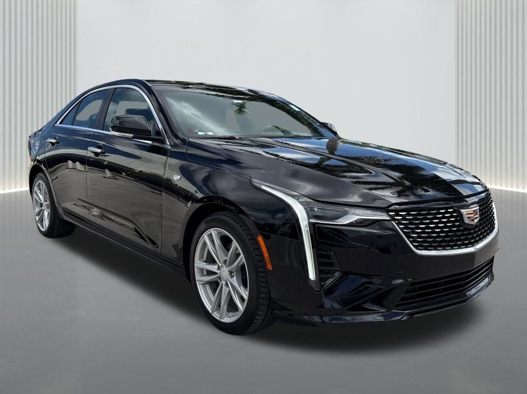 Used 2024 Cadillac CT4 Luxury image 3