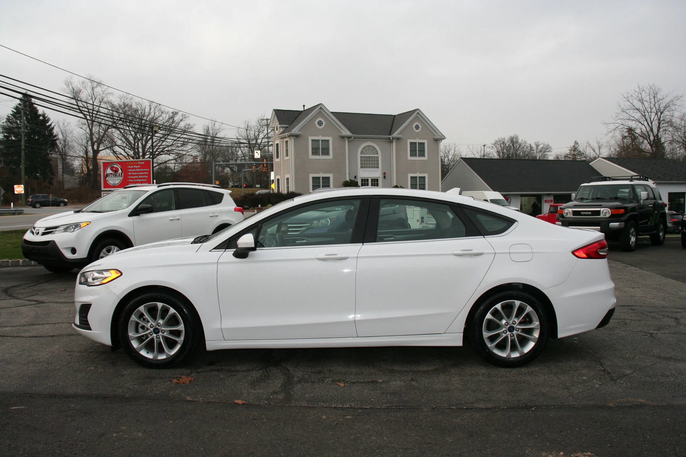 Used 2019 Ford Fusion SE image 11