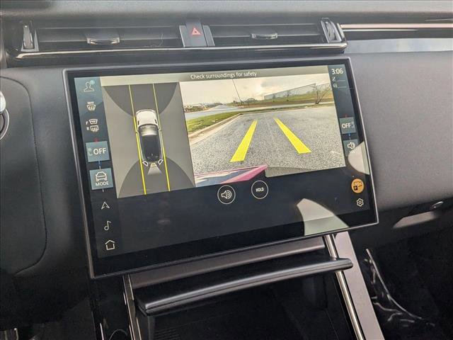 Used 2025 Land Rover Range Rover Velar Dynamic SE image 12