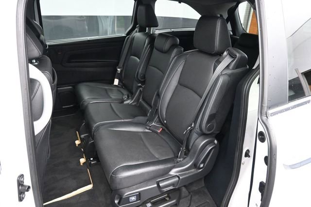 Used 2023 Honda Odyssey Touring image 12
