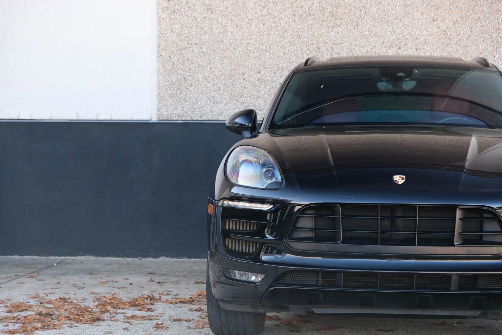 Used 2017 Porsche Macan GTS w/ Premium Package Plus image 3