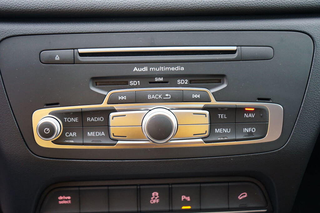 Used 2018 Audi Q3 2.0T Premium Plus w/ Premium Plus Package image 21