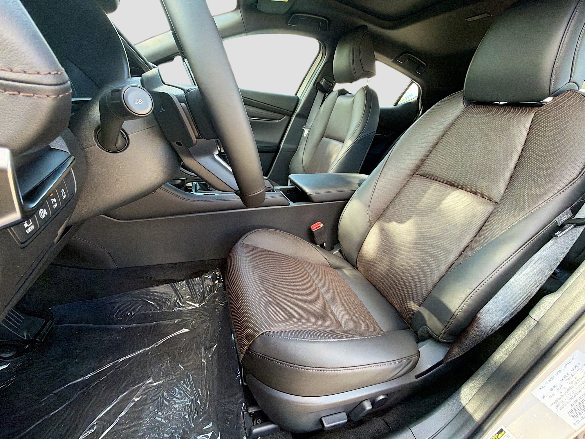 New 2026 MAZDA MAZDA3 Hatchback w/Premium Plus Pkg image 24