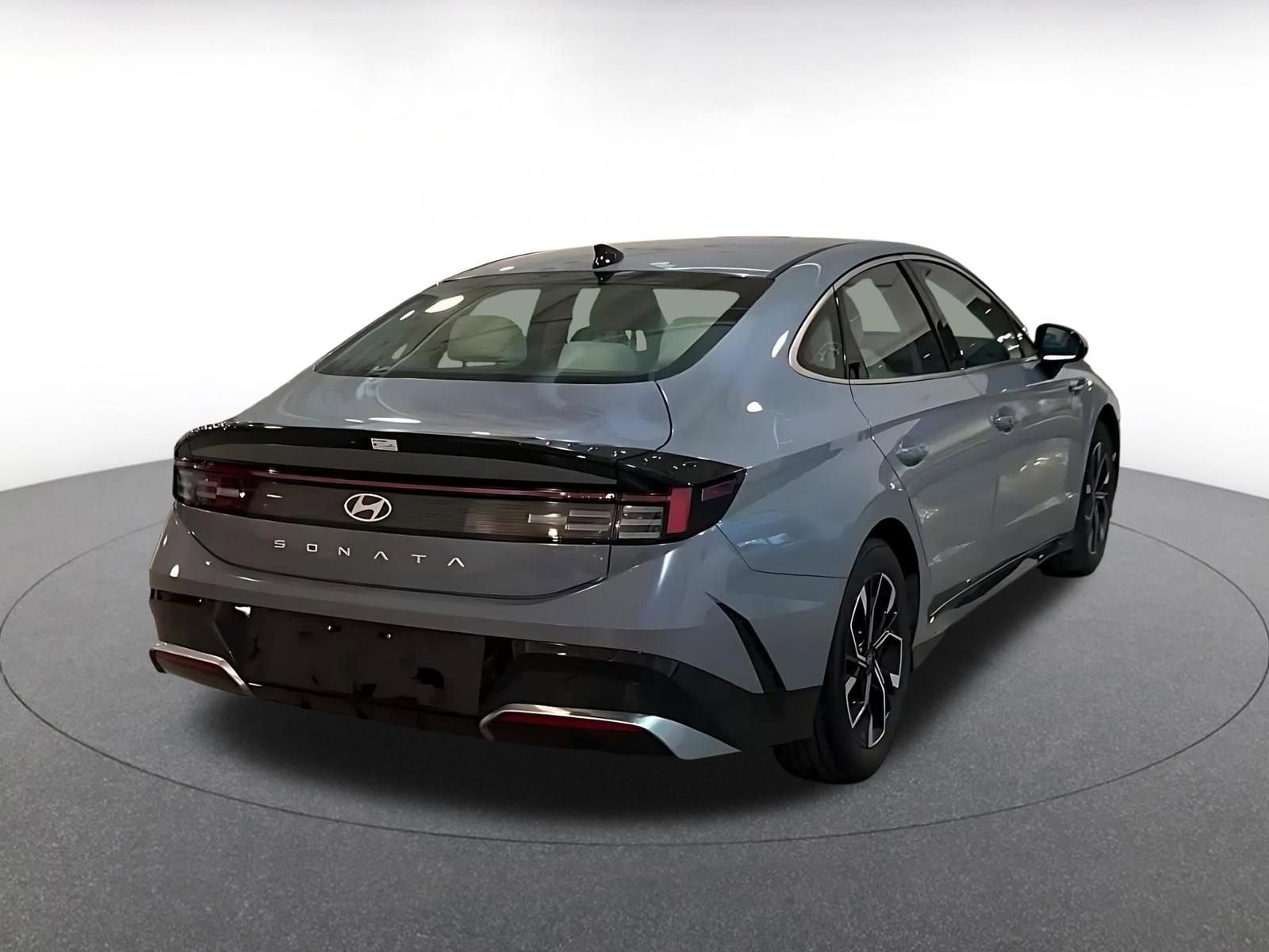 Used 2025 Hyundai Sonata SEL image 14