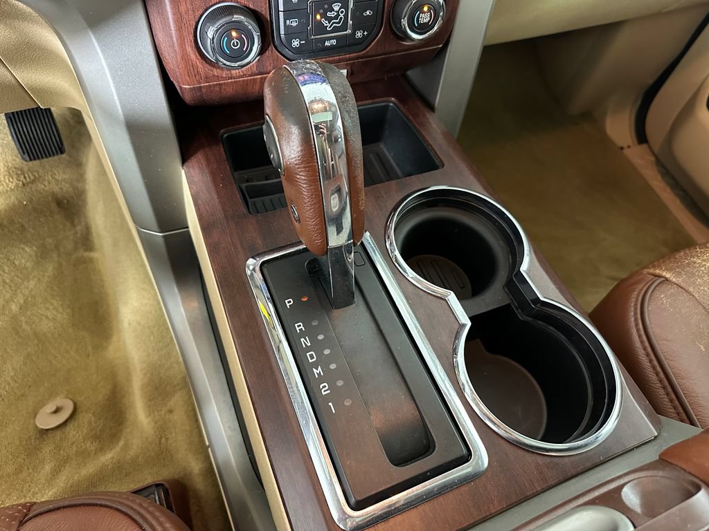 Used 2013 Ford F150 King Ranch w/ King Ranch Luxury Pkg AWD/4WD image 19