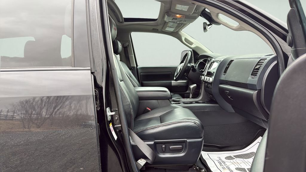 Used 2020 Toyota Sequoia TRD Pro AWD/4WD image 12