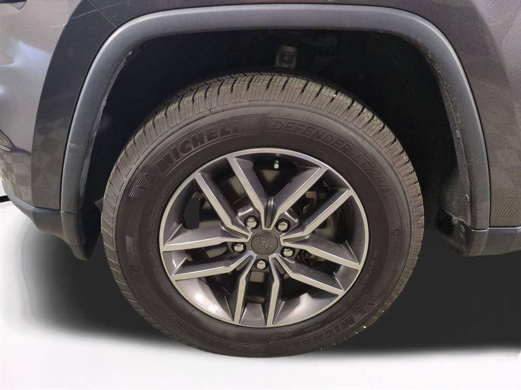 Used 2020 Jeep Grand Cherokee Limited RWD image 11
