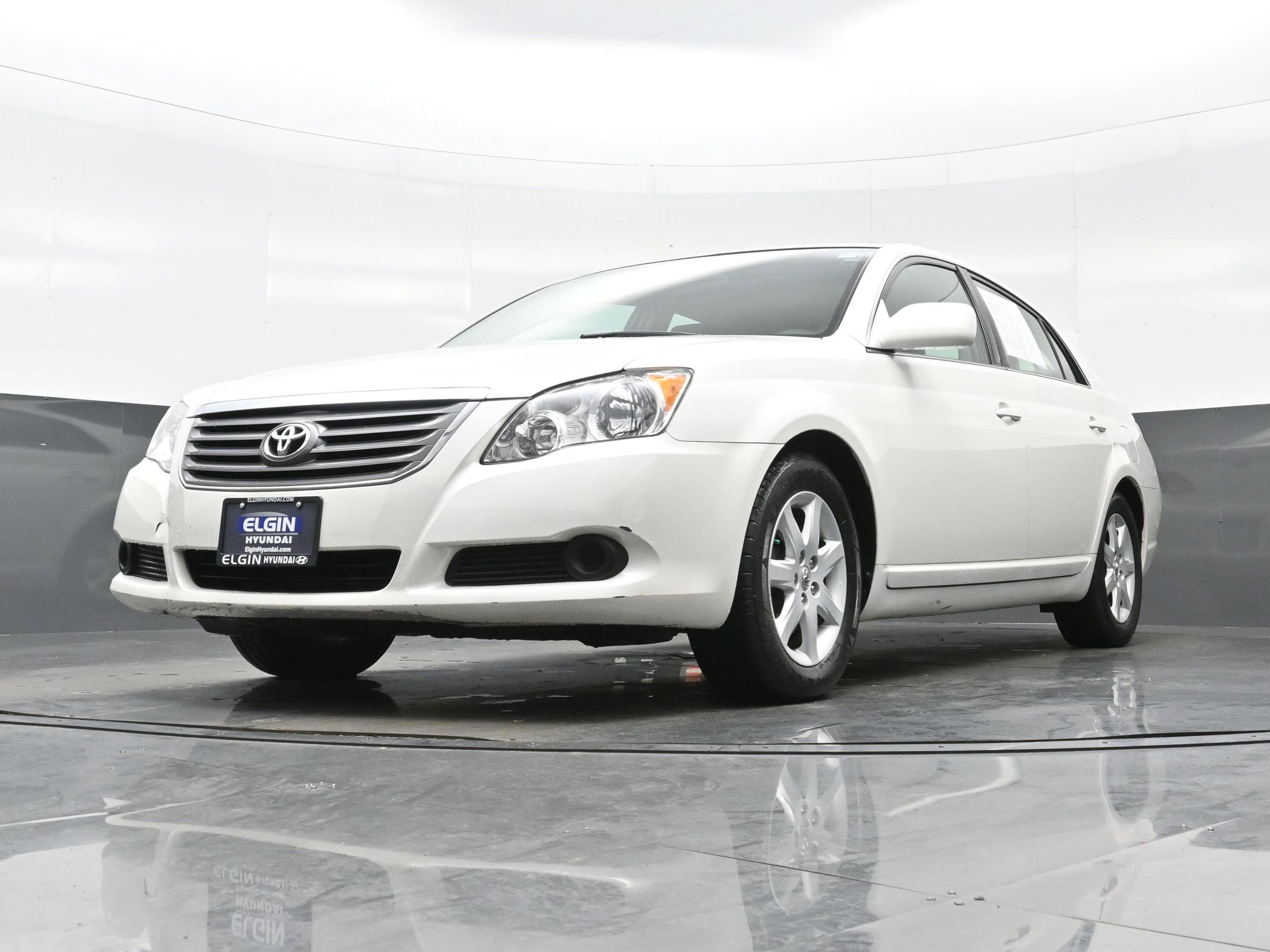 Used 2010 Toyota Avalon XL FWD image 24