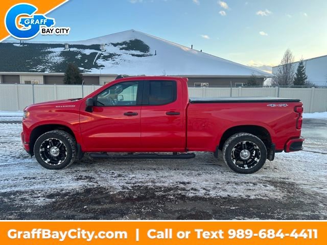 Used 2019 Chevrolet Silverado 1500 Custom image 2