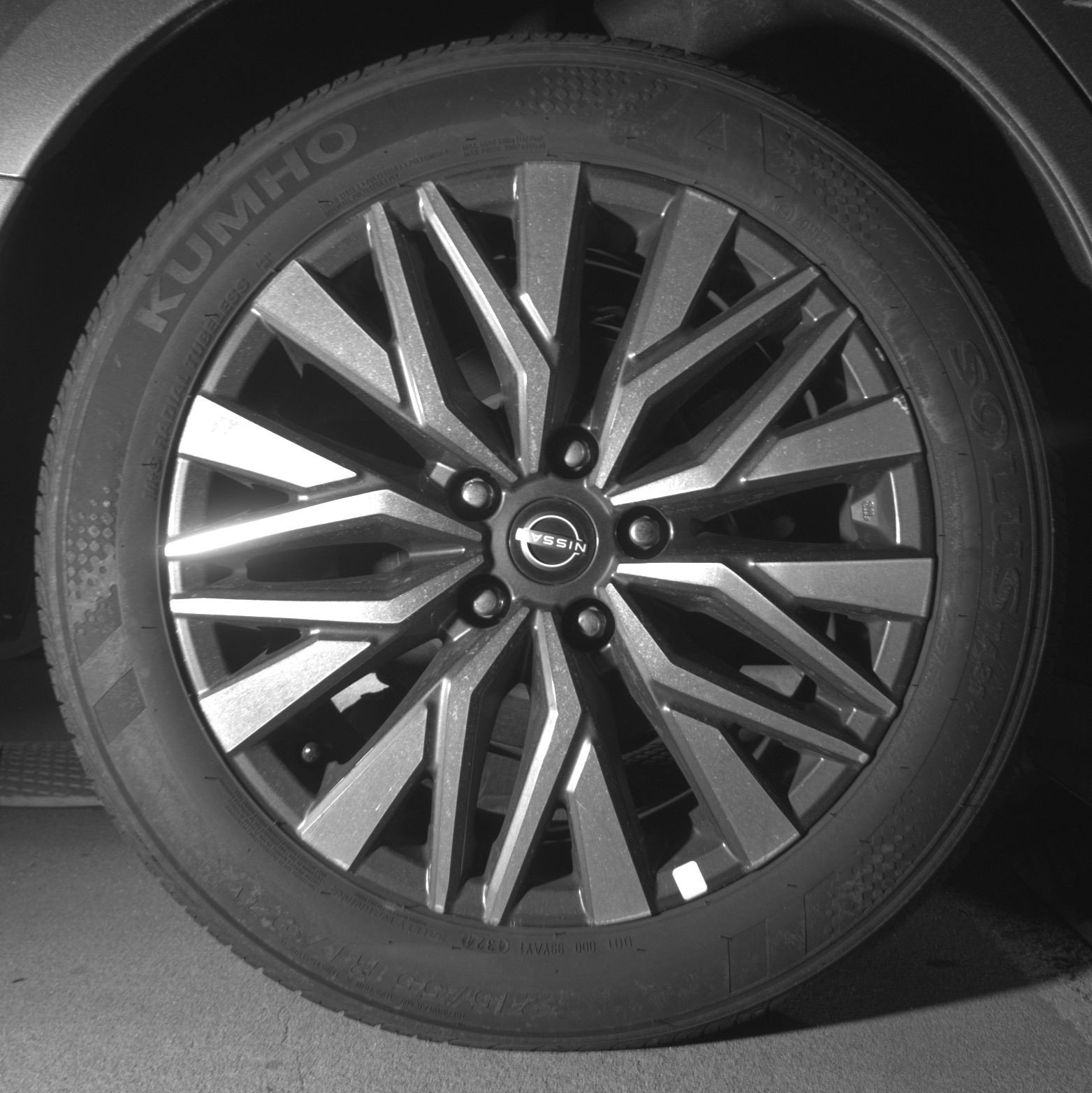Used 2025 Nissan Altima 2.5 SV FWD image 15