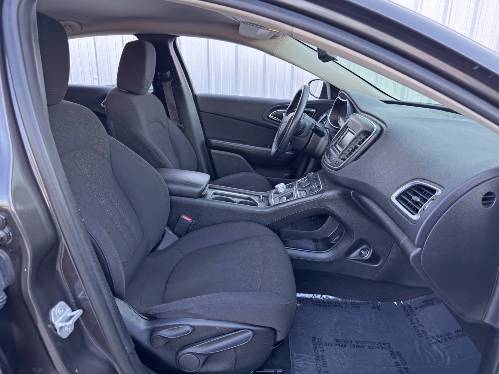 Used 2015 Chrysler 200 Limited w/ Convenience Group image 14