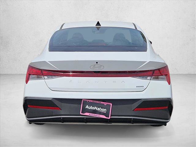 New 2026 Hyundai Elantra Hybrid FWD image 8